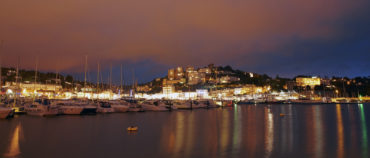Torquay by night. Bars, restaurants and live music to enjoy all just a short walk from Kingston House.